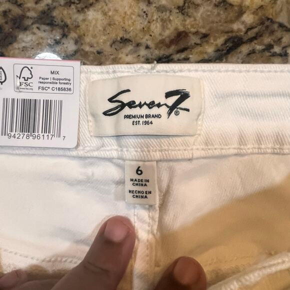 NWT Seven7 Women’s Size 6 90’s Straight Jean Cream Embroidered High Rise Floral - Picture 7 of 11